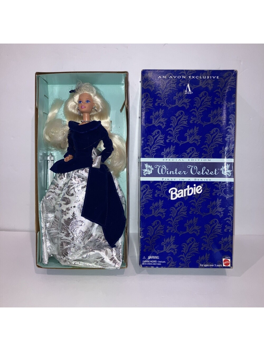Vintage 1995 Avon Exclusive Winter Velvet Barbie By Mattel 15571 NEW